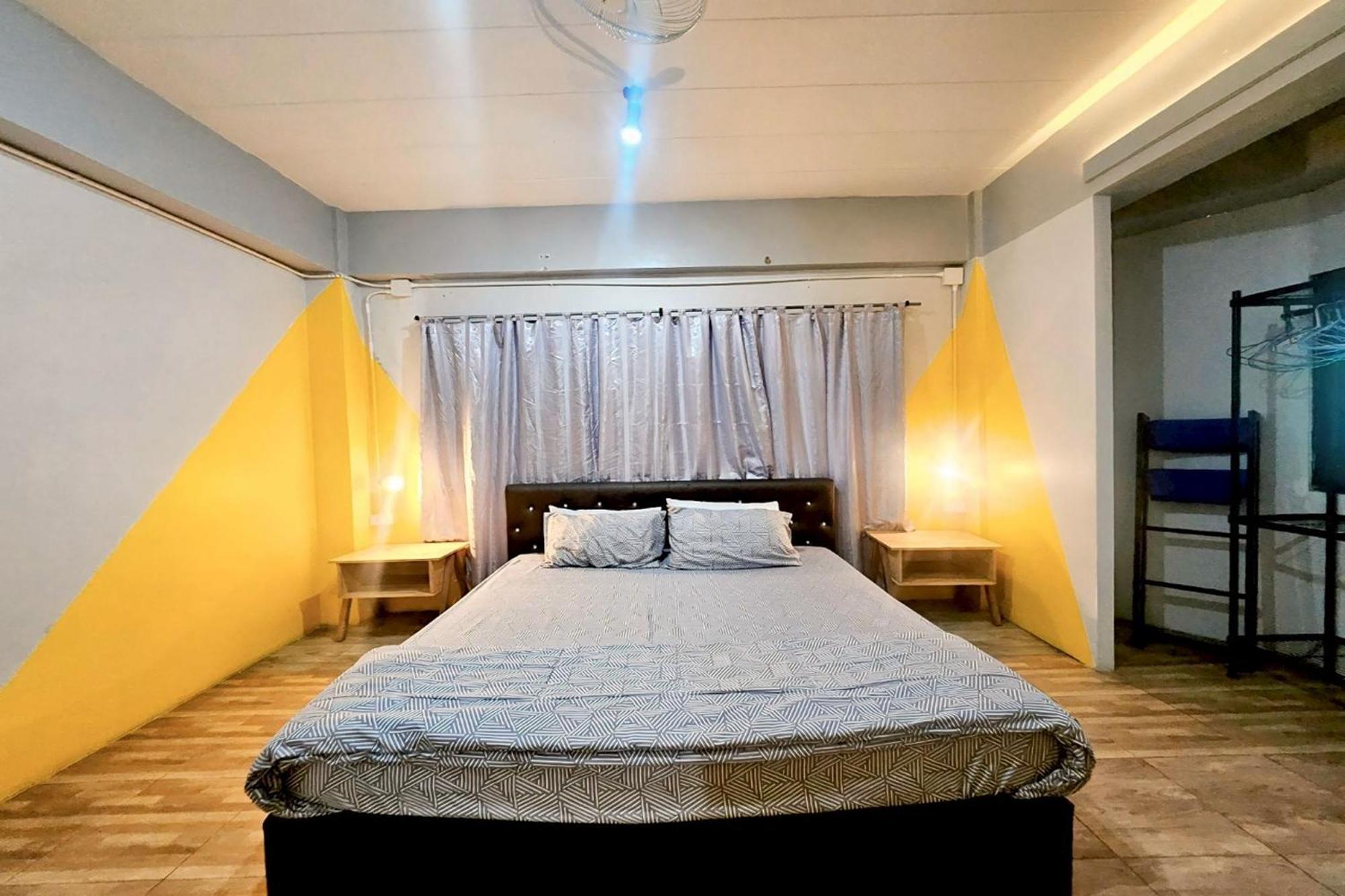 Me U Hostel Chiang Mai Extérieur photo